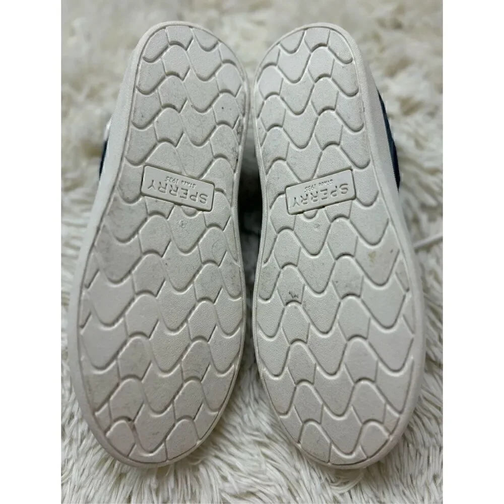 Excellent Used Condition Blue & White Sperry Loafers Size 3